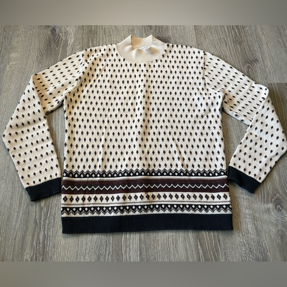 A Sweater Tale Medium Women’s Pullover Mock Neck Sweater